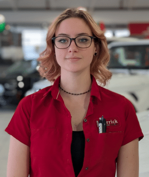 Rebecca Schooley Junior Parts Advisor