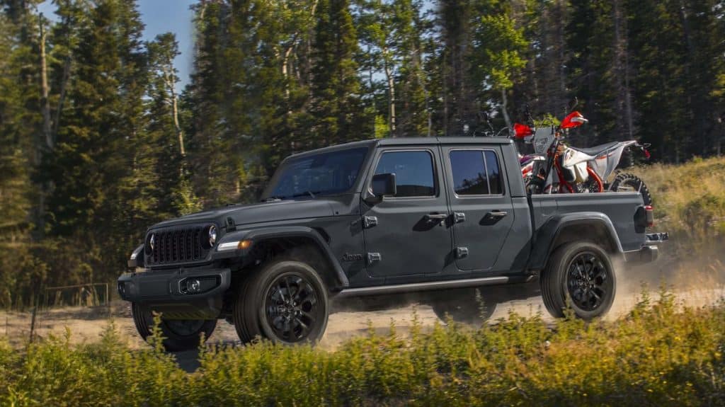 Total Eclipse: 2024 Jeep® Gladiator Adds New, Black NightHawk Package